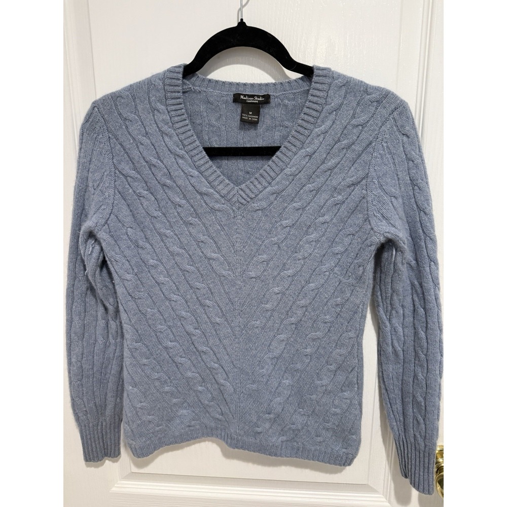 Madison Studio Sweater Womens Medium Blue‎ Cashmere Cable Knit Pullover V Neck